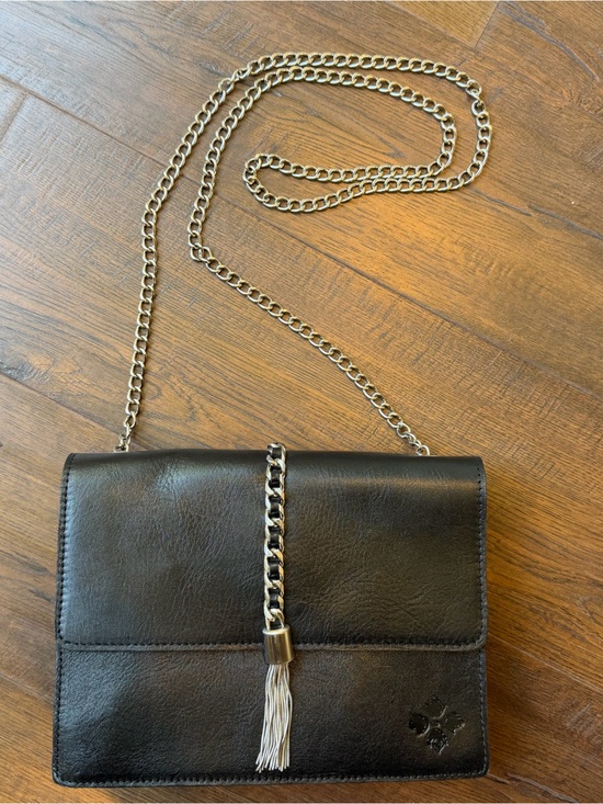 Patricia Nash Handbags - Patricia Nash Black Leather Chain Crossbody with Tassel